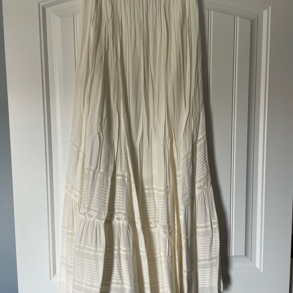 Spell & Gypsy Sienna Luxe Lace Maxi Skirt Size Medium - Picture 4 of 7